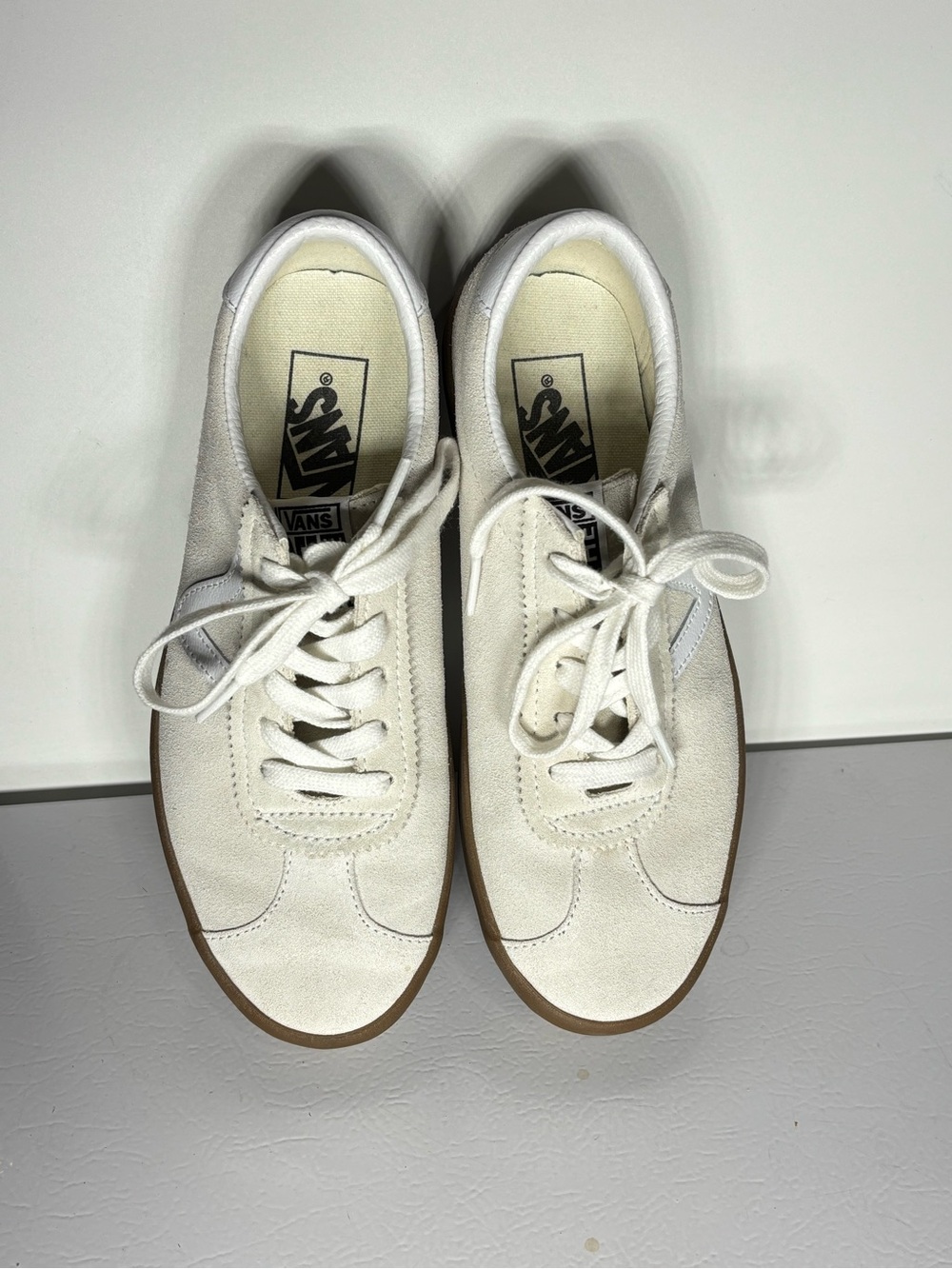 Vans White Canvas Low-Top Sneakers Womens 7, Men’s 5.5
